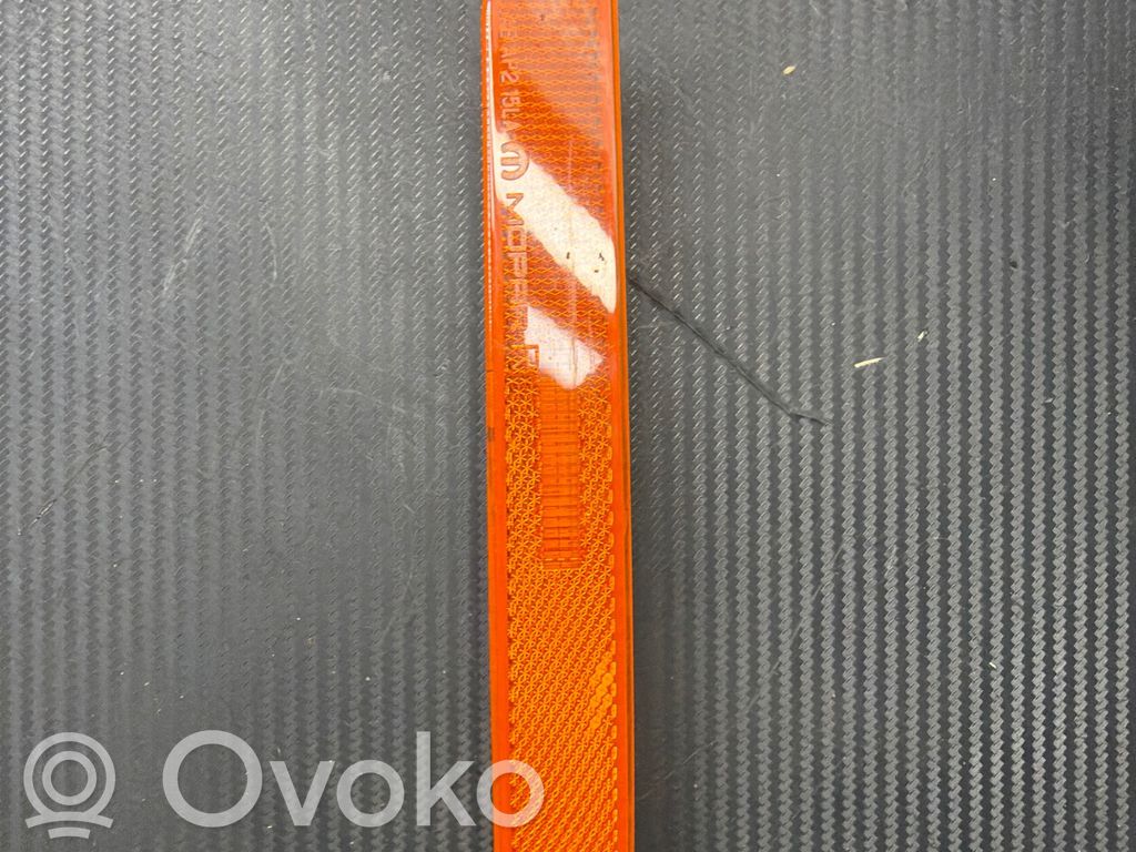 Dodge Challenger Reflector delantero 