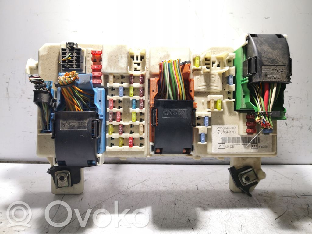 Ford Focus C-MAX Fuse module 