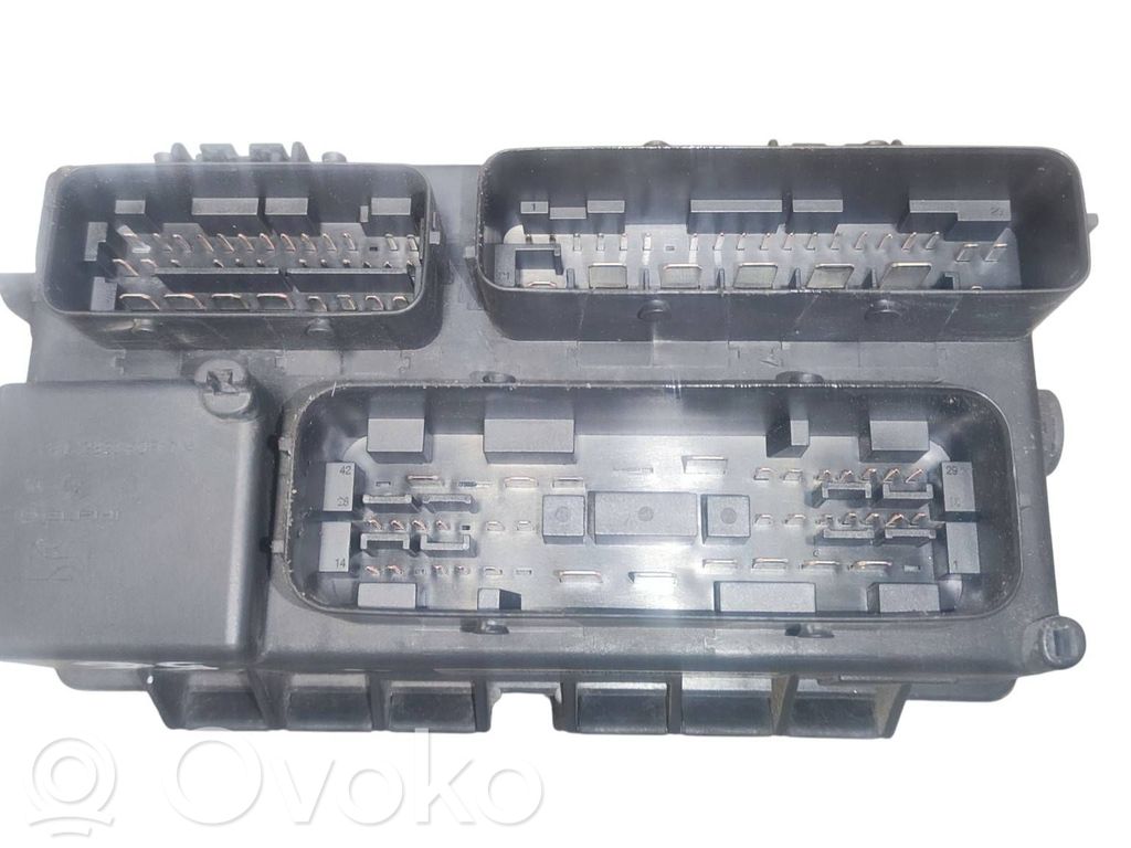 Opel Corsa D Fuse module 