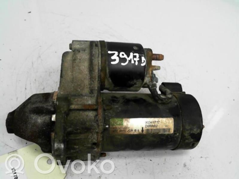 Opel Corsa B Starteris 