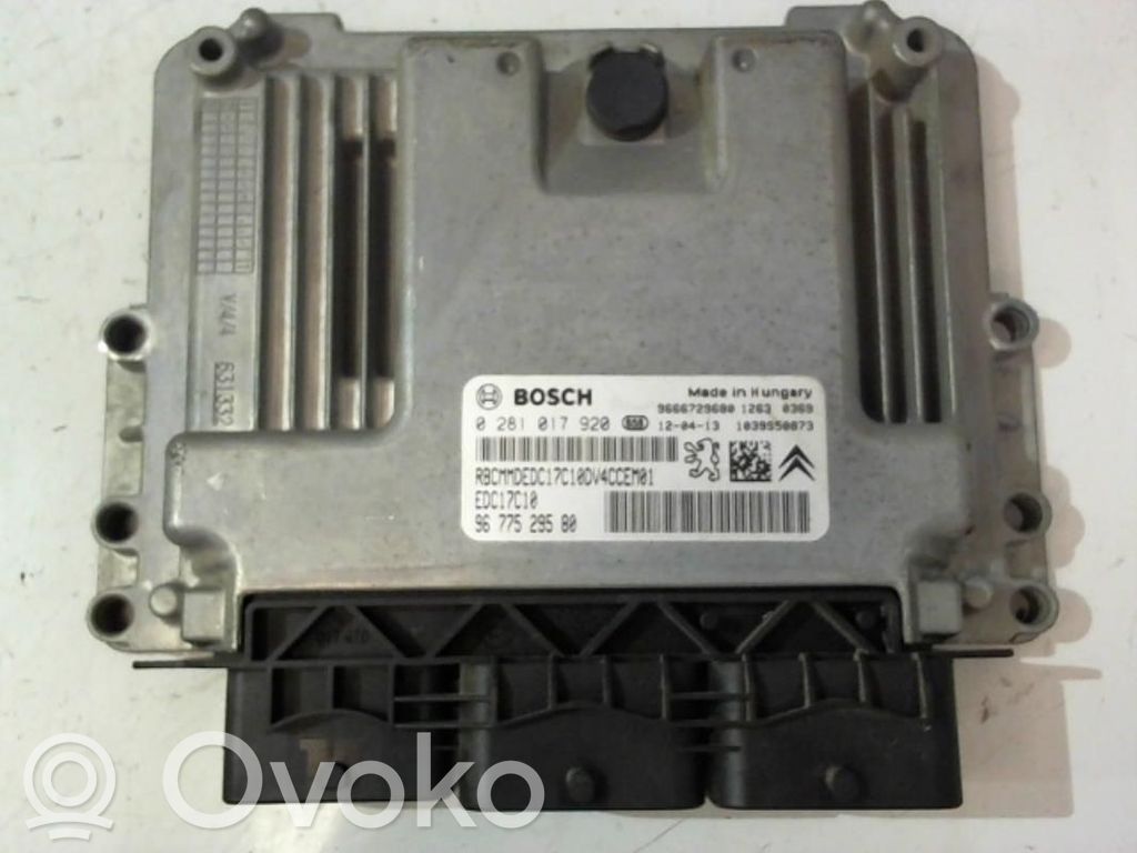 Peugeot 208 I Engine control unit/module 