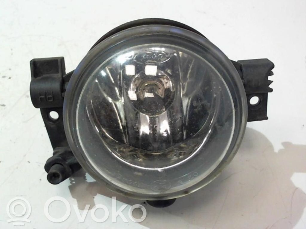 Ford Focus Miglas lukturis priekšā 