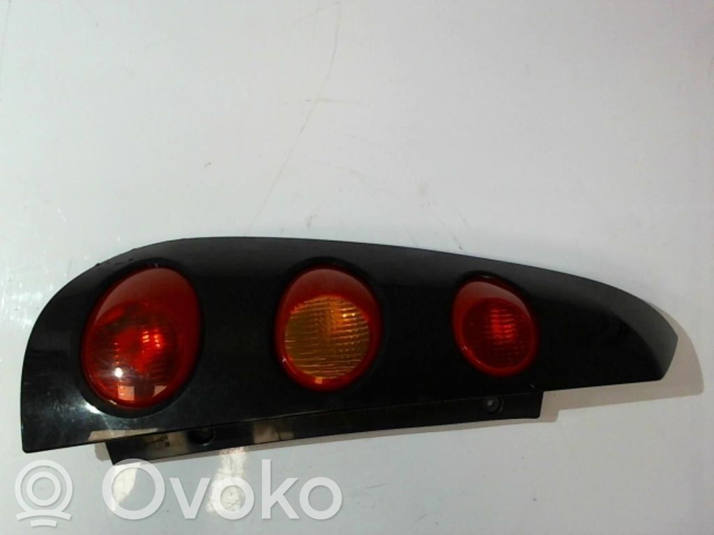 Rear/tail lights   4548200964
