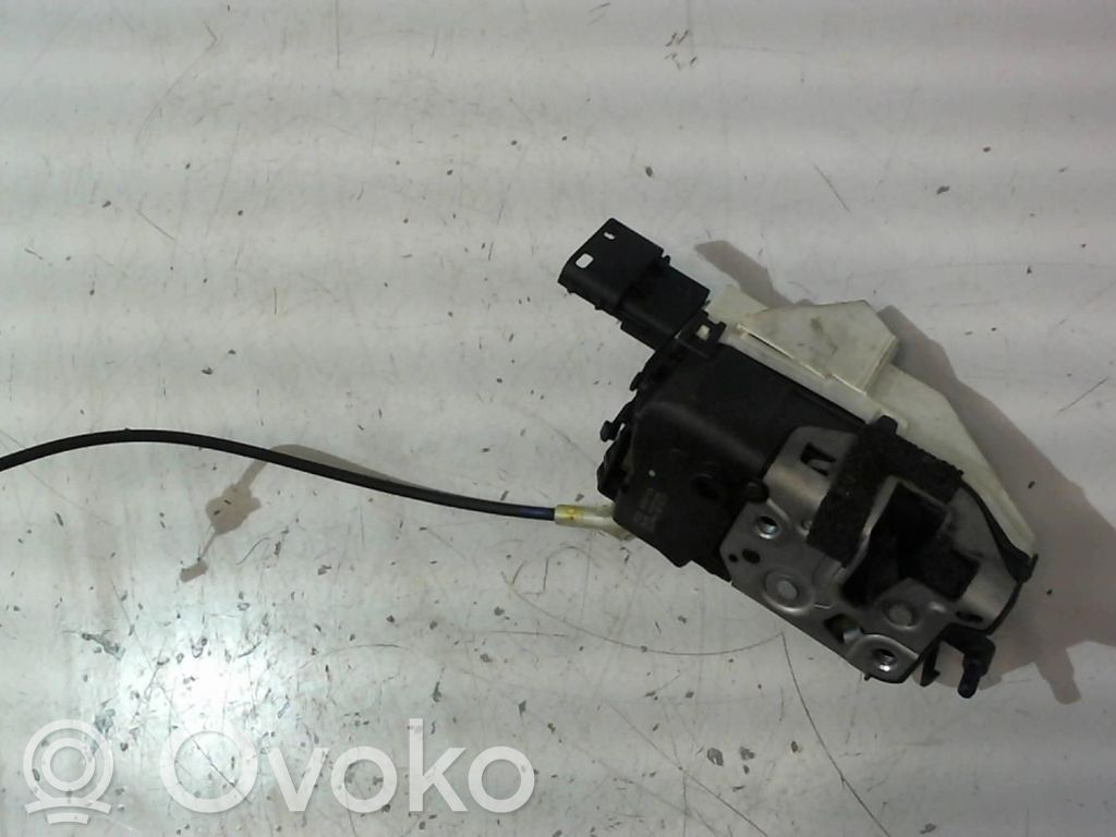 Citroen C3 Front door lock 