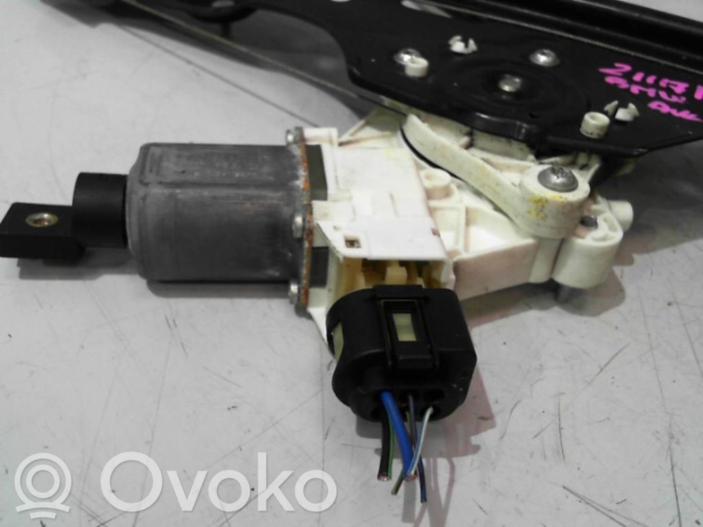 BMW X1 E84 Elektryczny podnośnik szyby drzwi przednich 