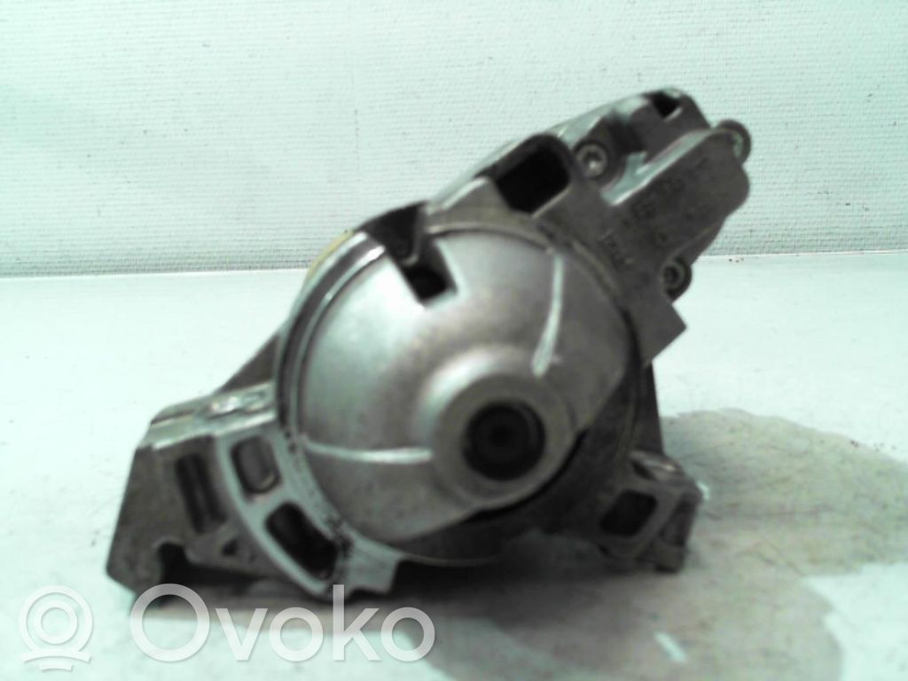 BMW 1 E81 E87 Starter motor 