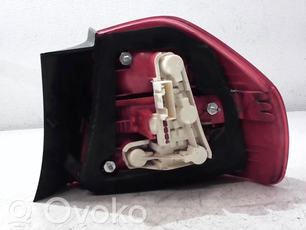 Rear/tail lights   63216937457