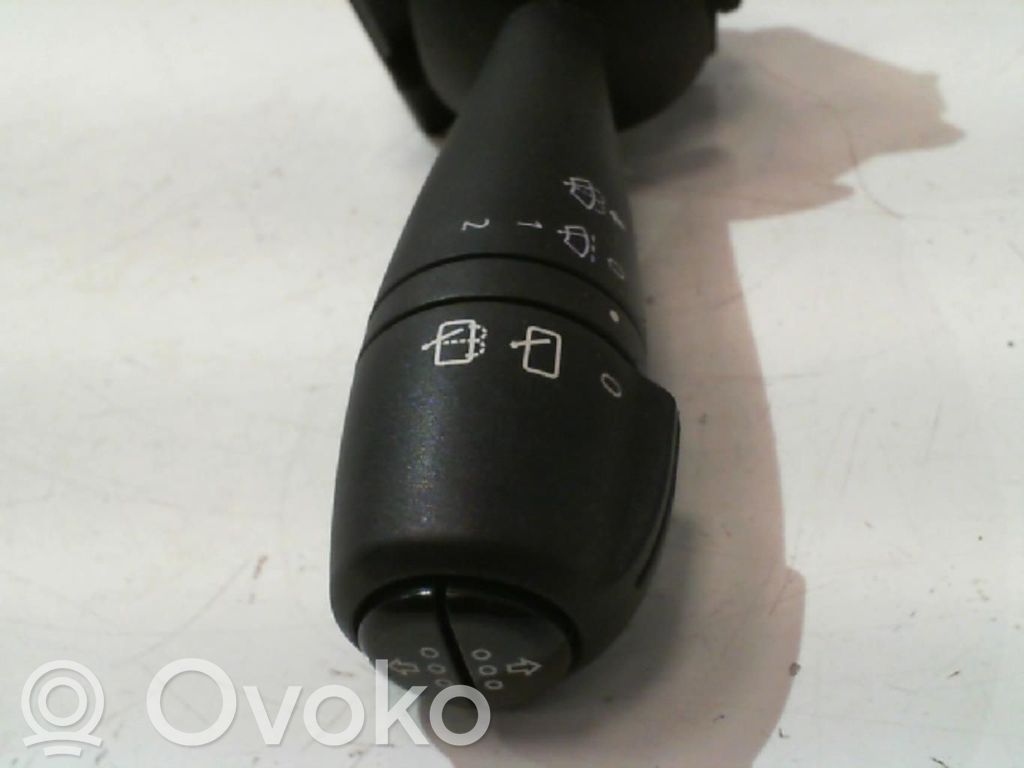Renault Twingo III Valytuvų rankenėlė 