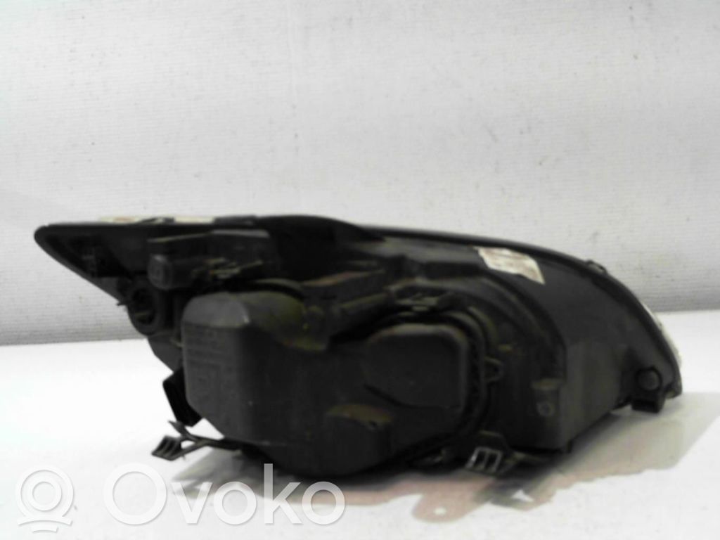 Ford Focus Headlight/headlamp 