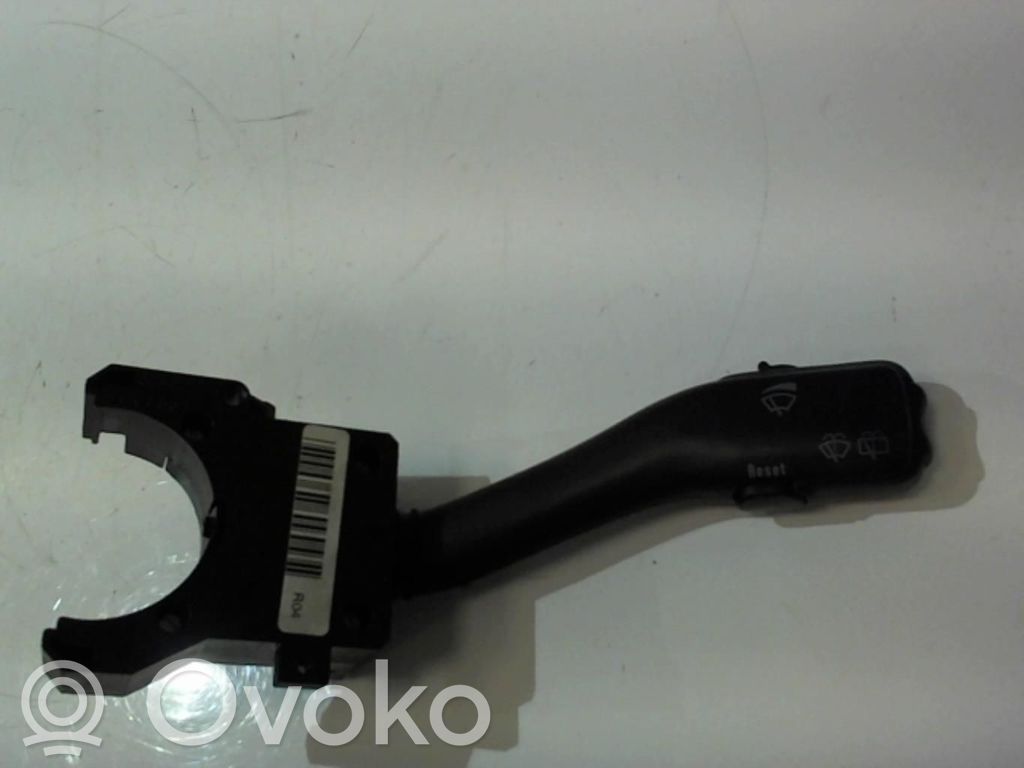 Skoda Fabia Mk1 (6Y) Palanca de control del limpiaparabrisas 
