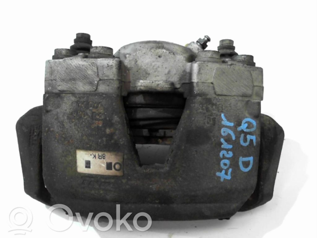 Zacisk hamulcowy przedni   8K0615124J