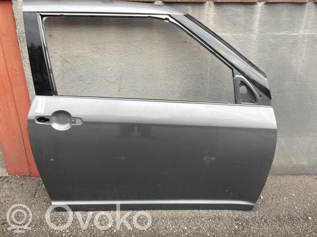 Suzuki SX4 Priekinės durys 