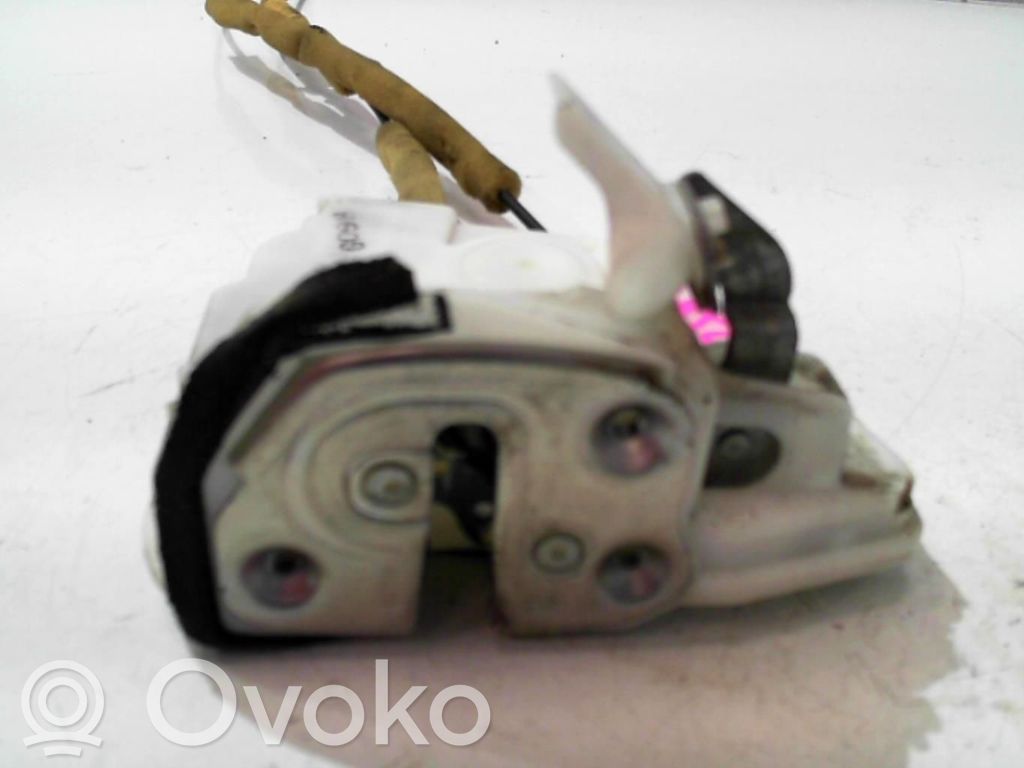 Mazda 2 Front door lock 