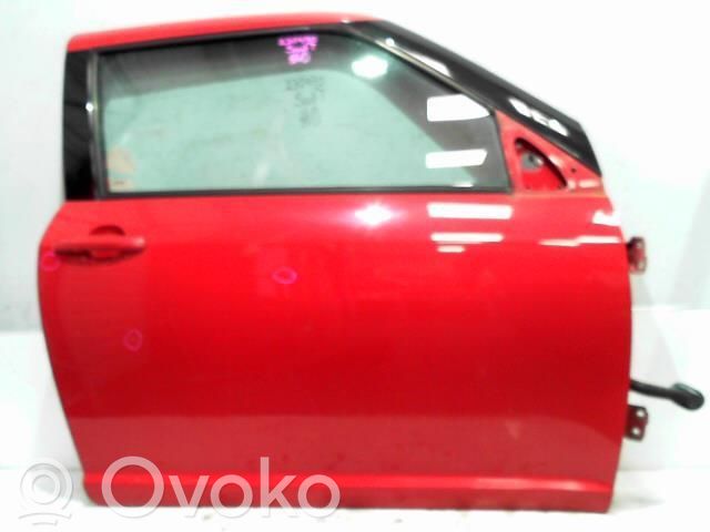 Suzuki SX4 Priekinės durys 