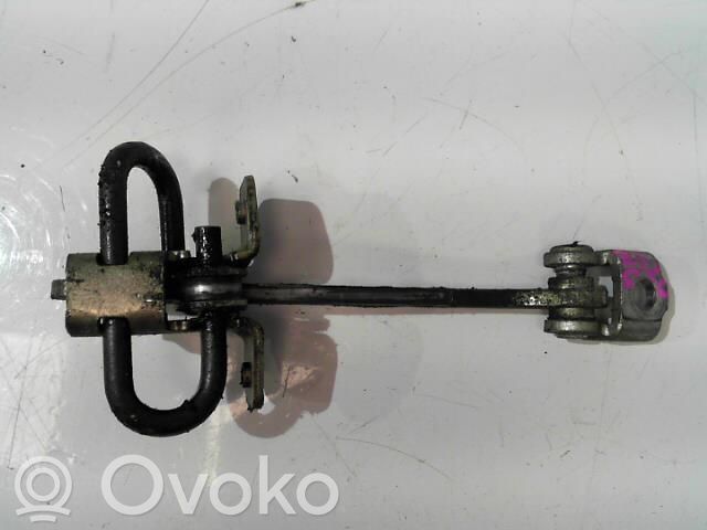 Opel Corsa C Etuoven pidätin 