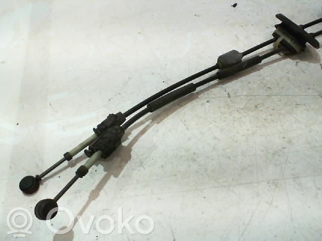 Peugeot 208 I Gear shift cable linkage 