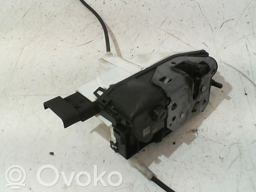 Citroen C3 Front door lock 