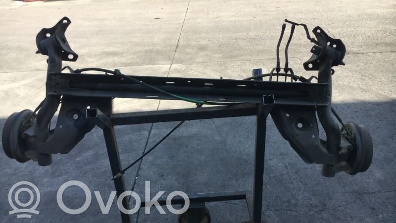 Renault Clio IV Aizmugurējās piekares montāžas komplekta komplekts 