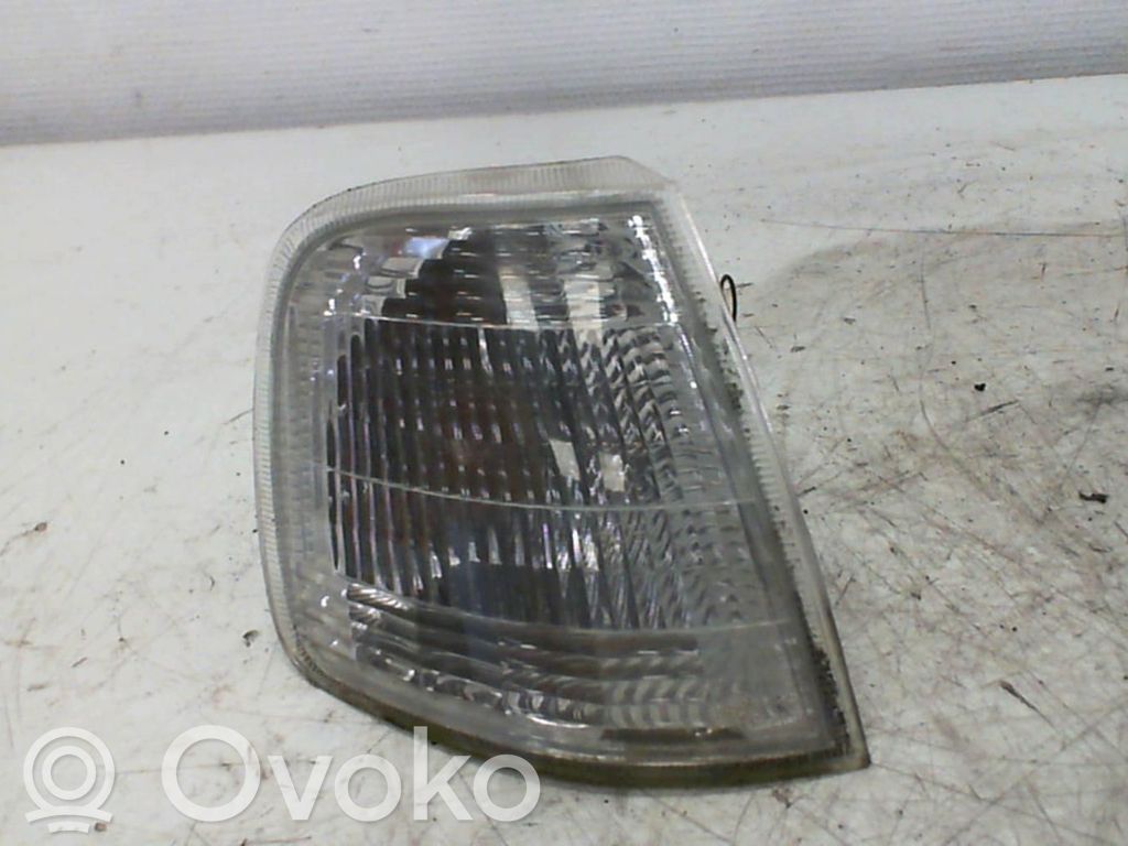 Peugeot 405 Front fender indicator light 