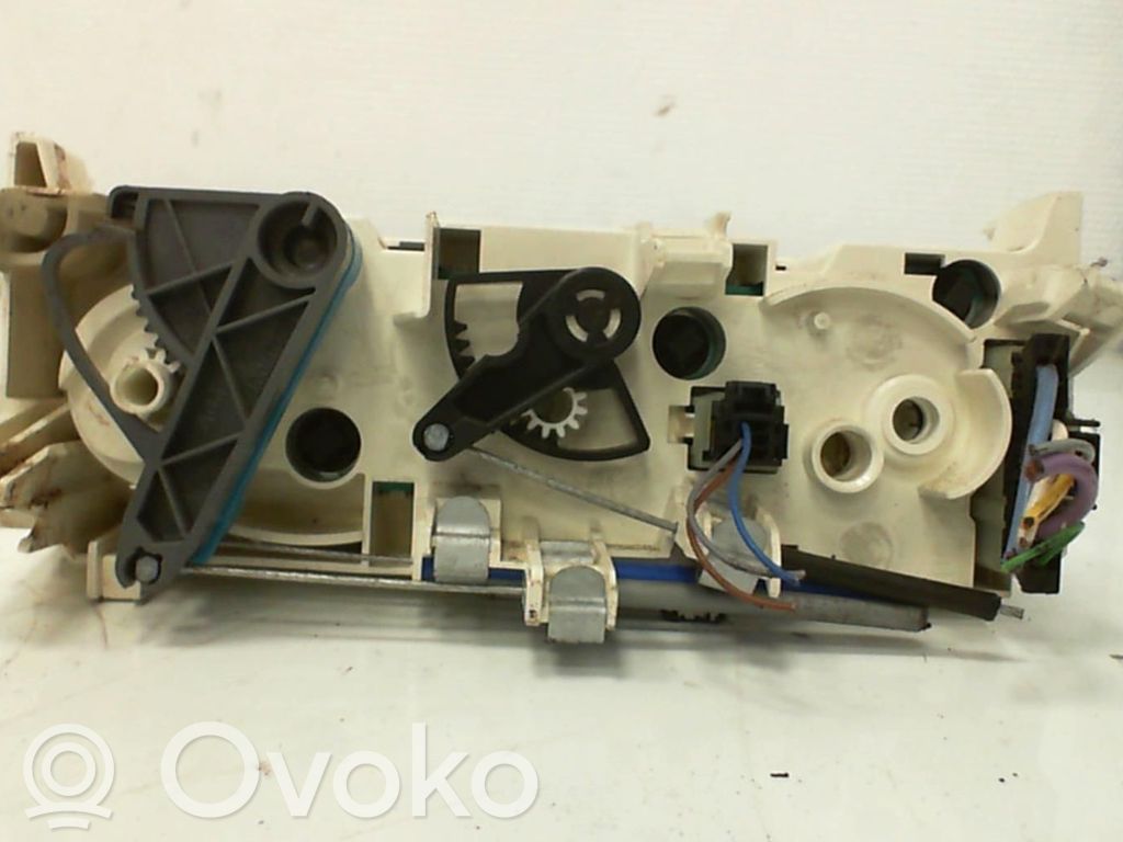 Climate control unit   6451NL