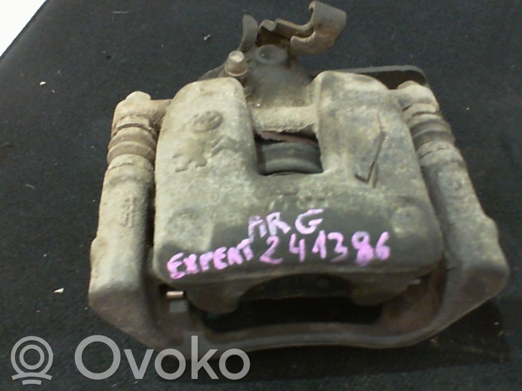 Peugeot Expert Задний суппорт 