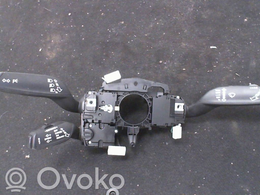 Audi A3 S3 8V Interruptor/palanca de limpiador de luz de giro 