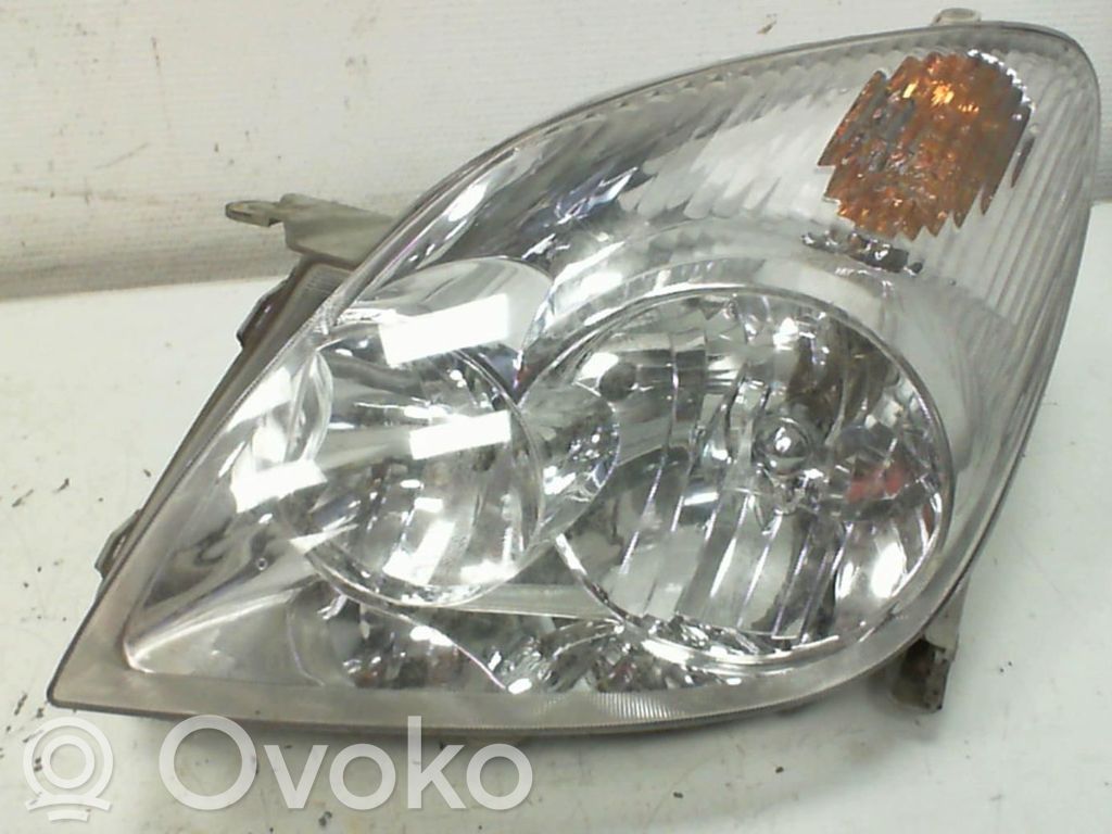 Toyota Corolla Verso E121 Scheinwerfer 
