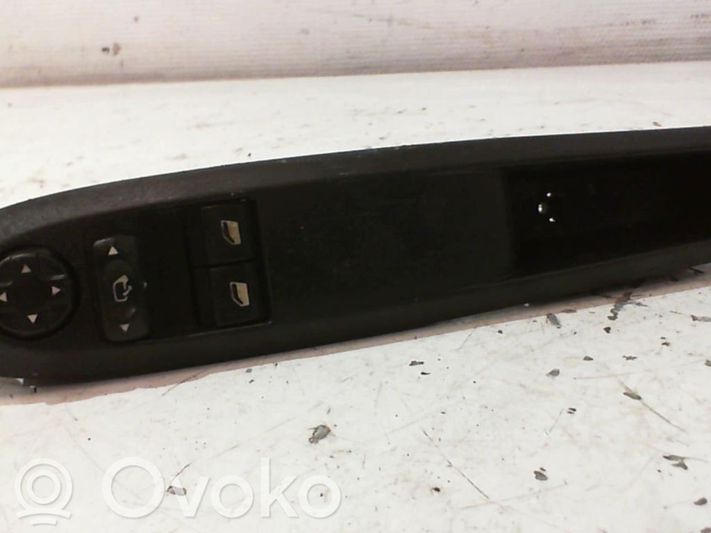 Citroen DS4 Electric window control switch 