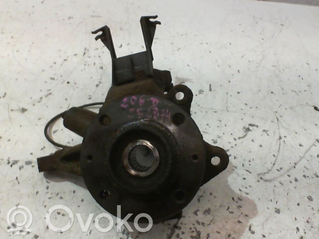 Peugeot 206 Mozzo ruota anteriore 