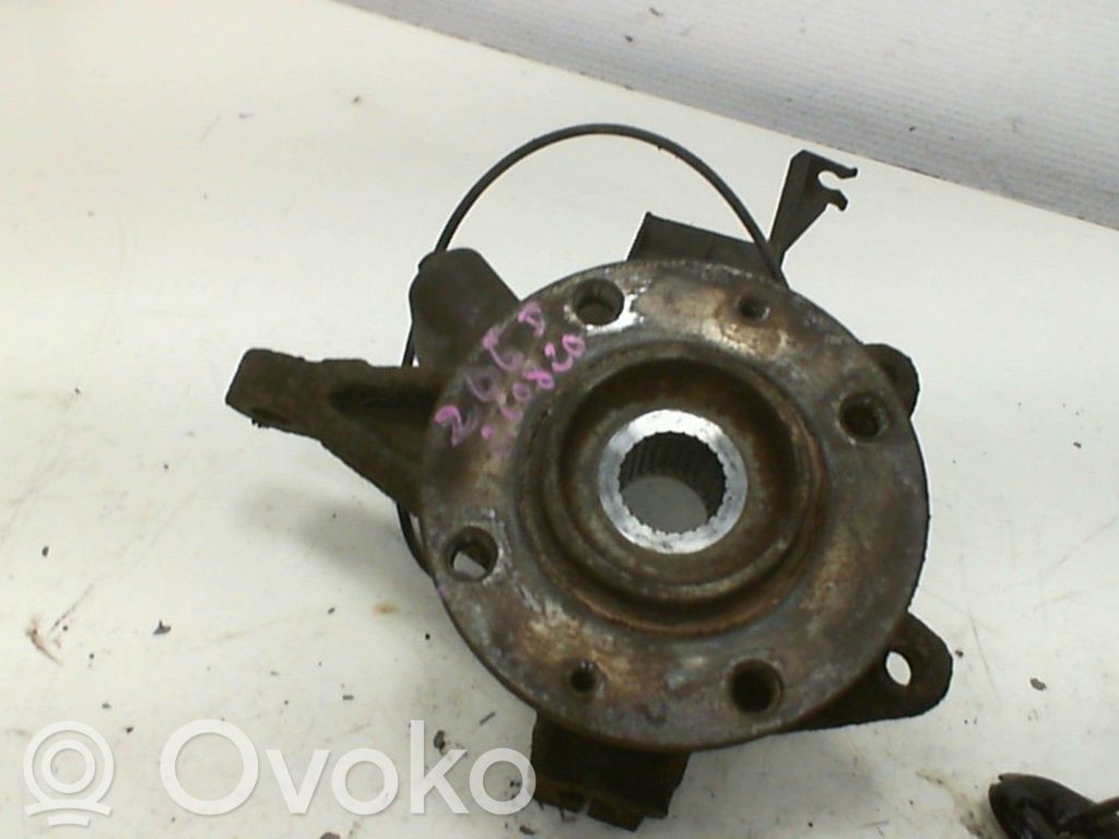 Peugeot 206 Mozzo ruota anteriore 