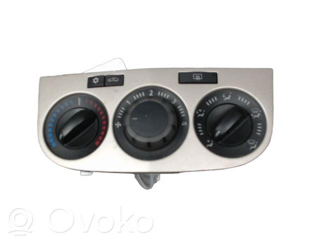 Opel Corsa D Climate control unit 