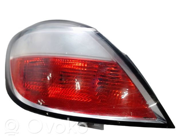 Opel Astra H Lampă spate în caroserie 