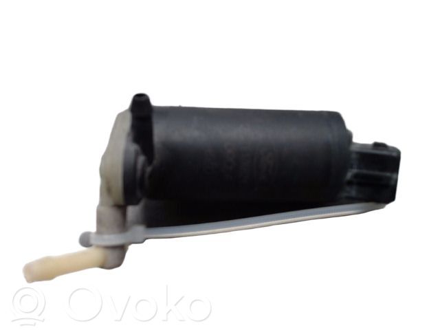 Ford Fusion Pompa spryskiwacza szyby przedniej / czołowej 