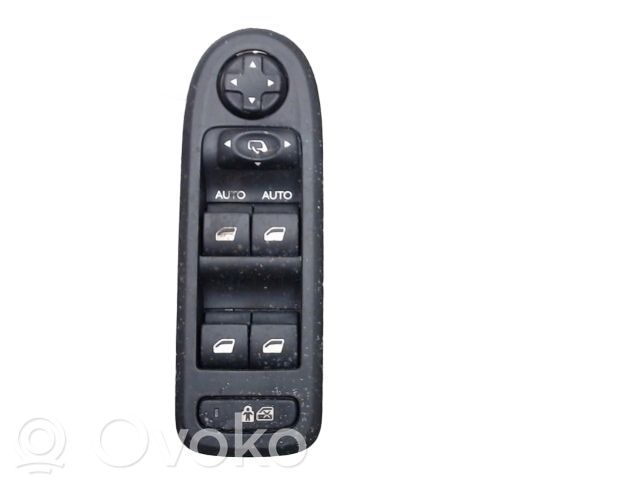 Electric window control switch   6490AZ,30170269,6490AZ,96652236XT