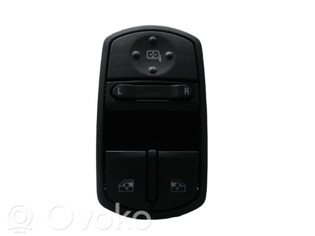 Electric window control switch   13258522,13258521AA,13258522