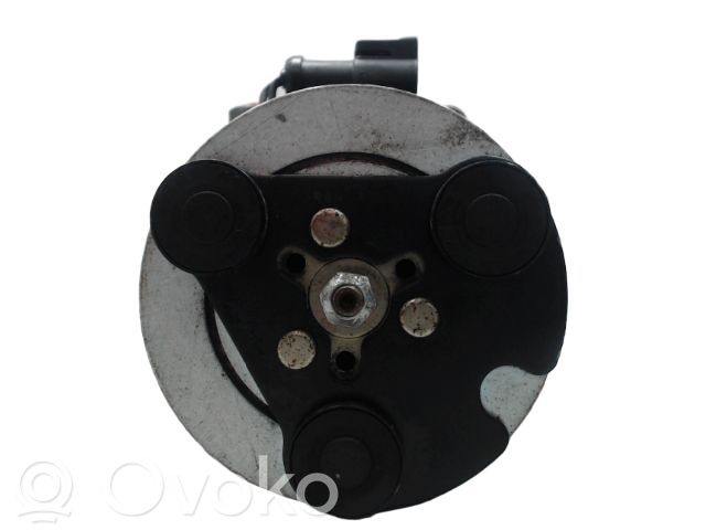 Ford Fiesta Compressore aria condizionata (A/C) (pompa) 