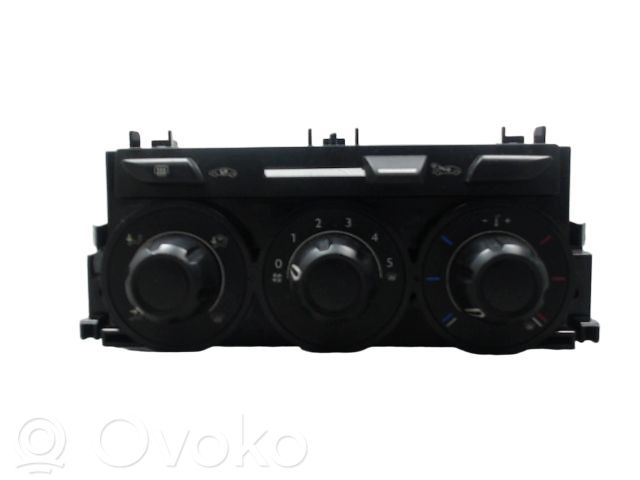 Citroen DS3 Climate control unit 
