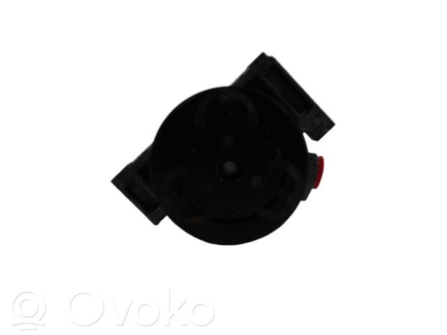 Renault Twingo III Compressore aria condizionata (A/C) (pompa) 
