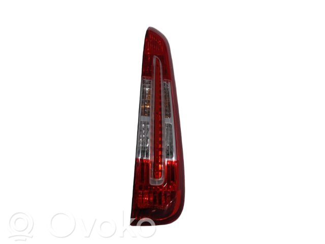 Ford C-MAX I Rear/tail lights 