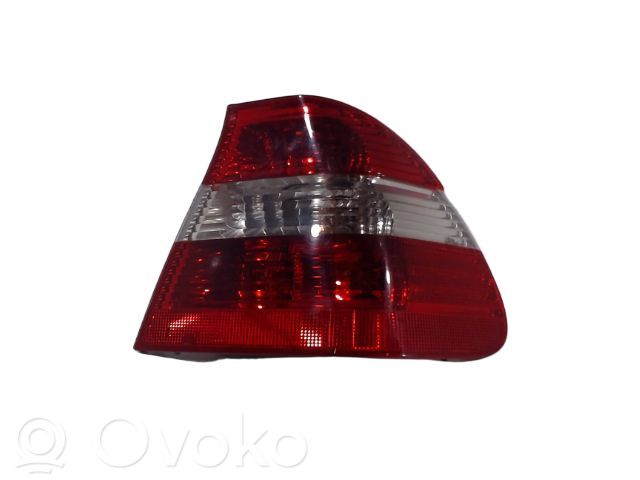BMW 3 E46 Lampă spate în caroserie 