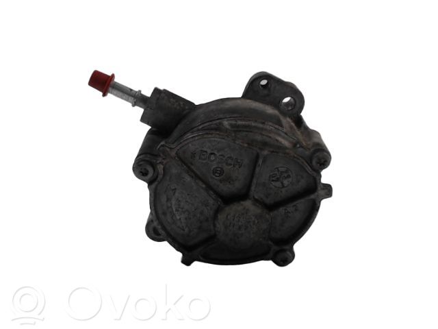 Ford Focus Vacuum pump 