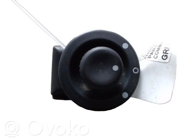 Wing mirror switch   8200214919,153430,255704649R,255706283R,3204,8200002442B,8200214919