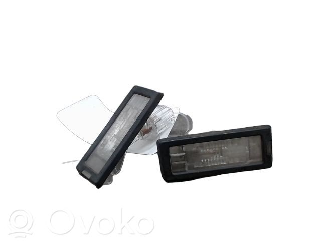 Éclairage de plaque d'immatriculation   8200013577,150387009,715105110000,8200013577,8200013577F