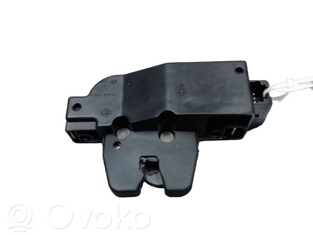 Loading door lock   871982,130309,871982,9653301980