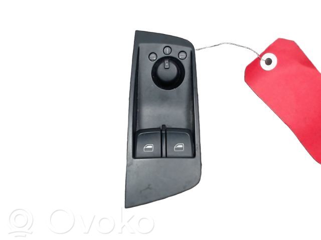 Audi A1 Electric window control switch 