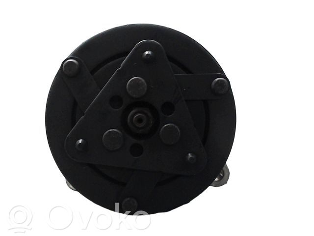 Volkswagen Polo III 6N 6N2 6NF Air conditioning (A/C) compressor (pump) 