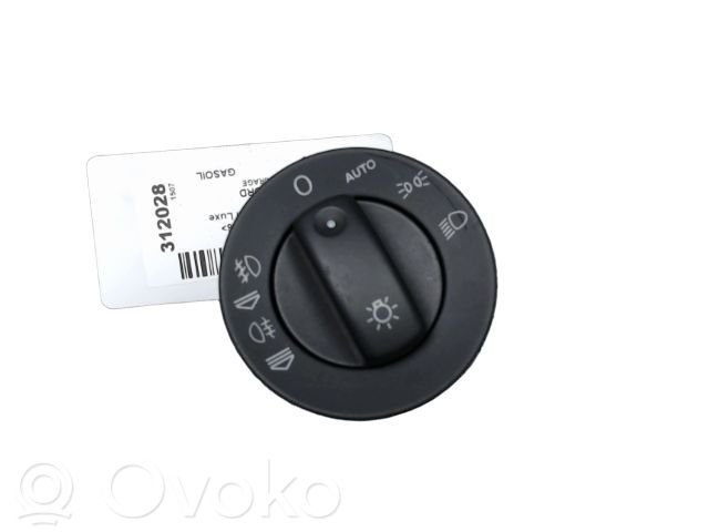 Interruptor de luz   8E0941531D,8E0941531D,8E0941531D5PR,99411048901,BSG90860031