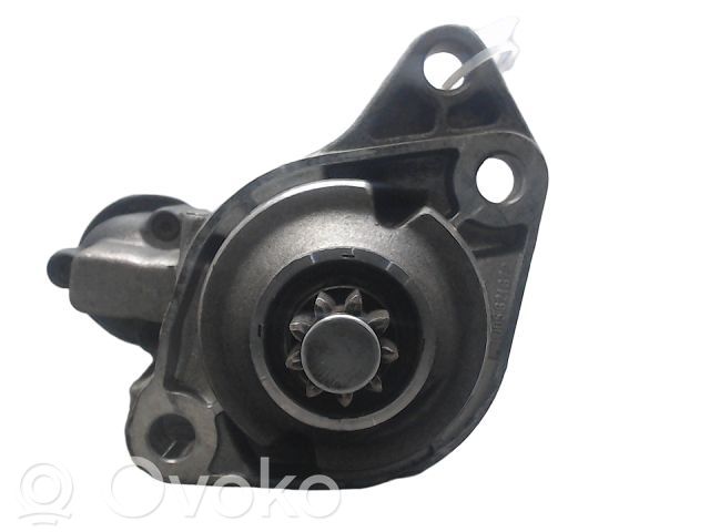 Volkswagen Golf IV Starter motor 