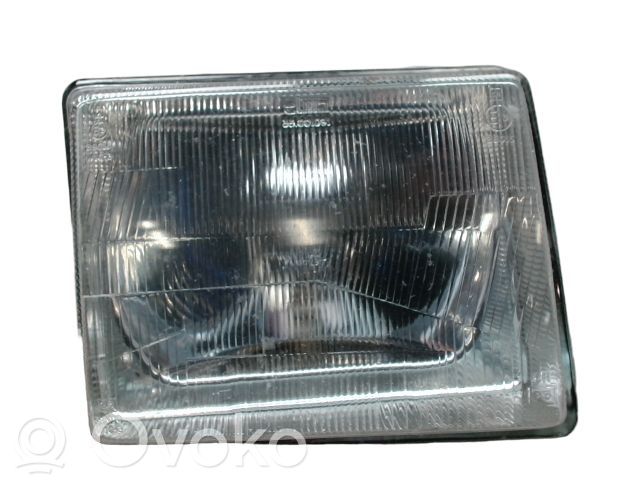 Fiat Uno Phare frontale 