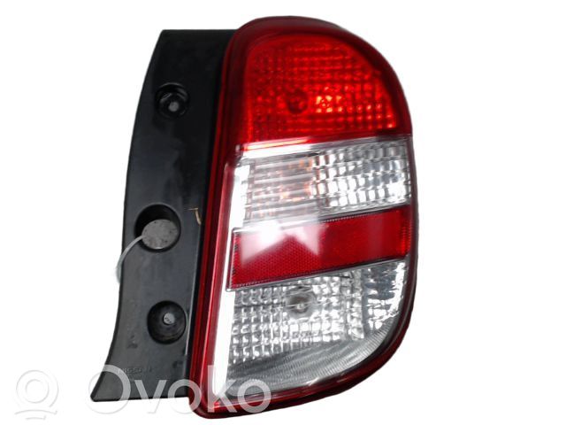 Nissan Micra Lampă spate în caroserie 